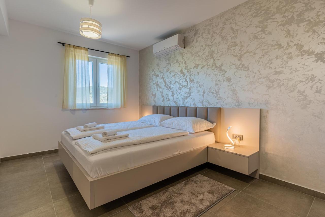 Villa Orhideja Крес Екстериор снимка